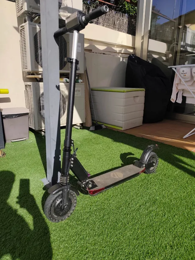 Patinete Eléctrico Negro