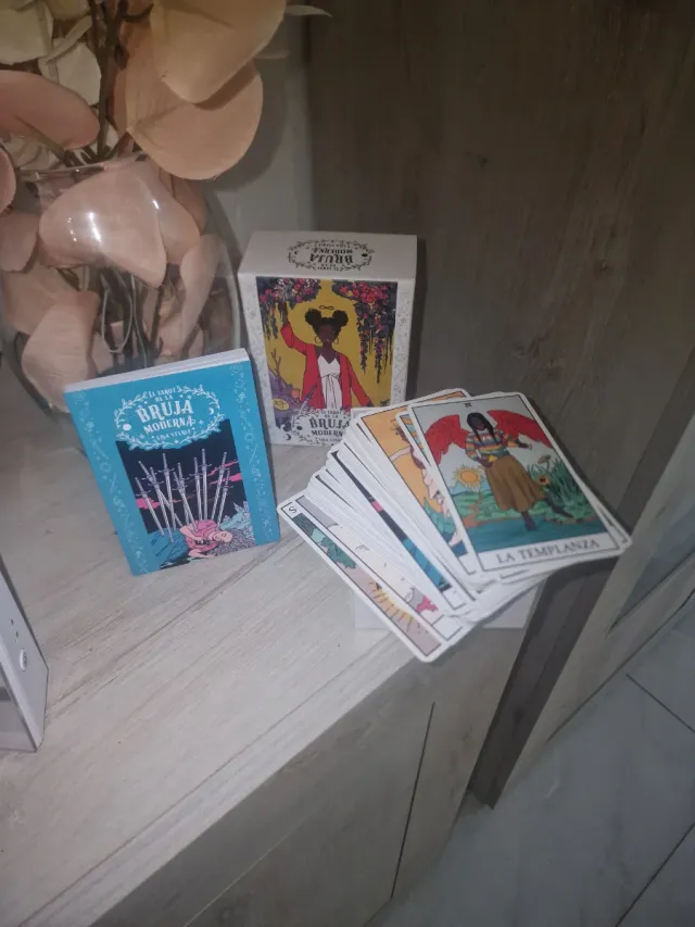 Tarot de la Bruja Moderna