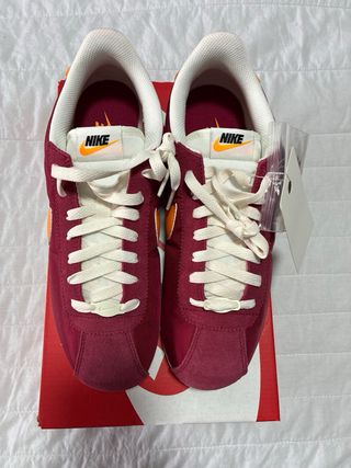 Nike Cortez TXT Rojo y Naranja