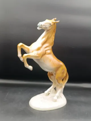 Figura Caballo porcelana Royal Dux