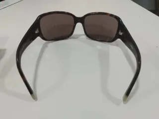 Gafas de sol rectangulares DKNY de carey