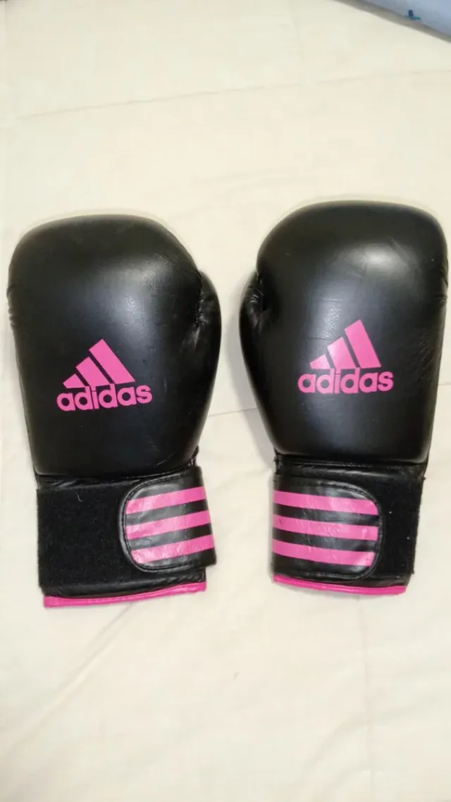 Guantes Boxeo Adidas Negros y Rosas