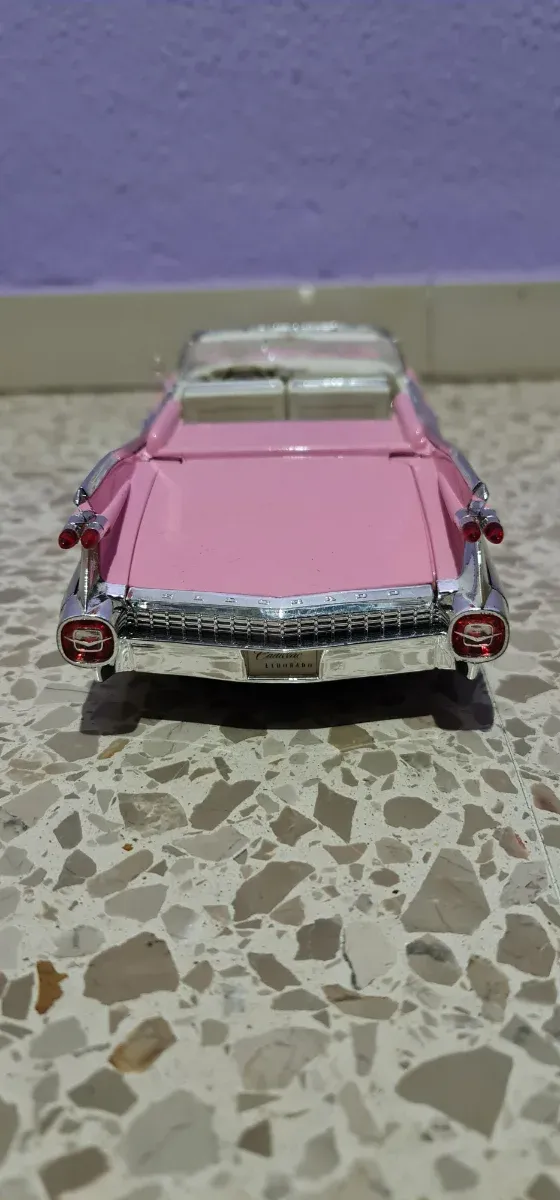 Carro Cadillac Eldorado 1954 1:18