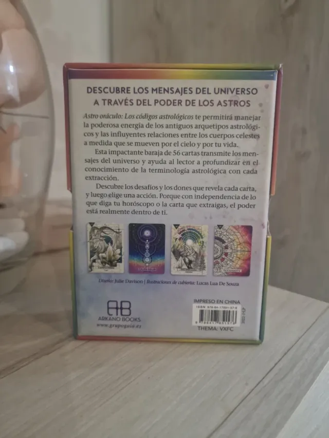 Astro Oráculo: Libro y 56 Cartas