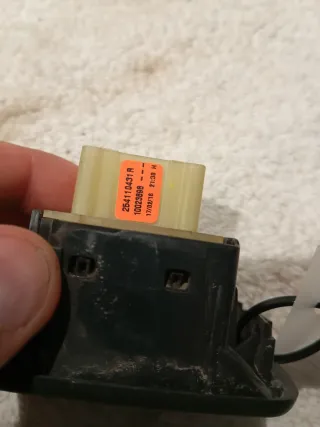 Mando elevalunas Dacia Dokker