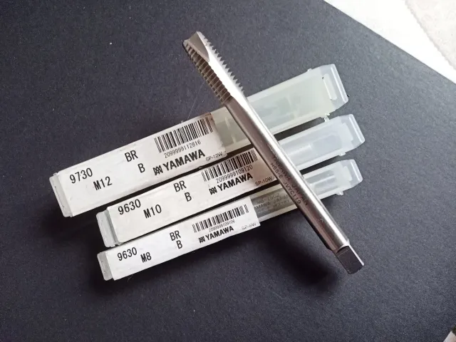 Lotto 3 maschi filettare Yamawa M8/M10/M12