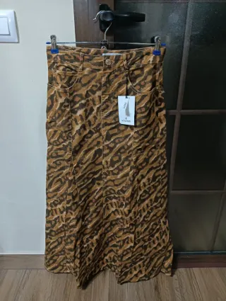 Falda Scalpers Mujer Estampada Marrón