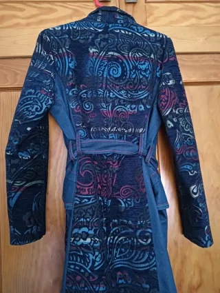 Abrigo Desigual estampado