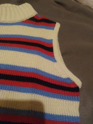 Chaleco de punto a rayas