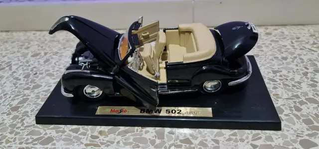 Carro Maisto BMW 502 (1955) 1:18