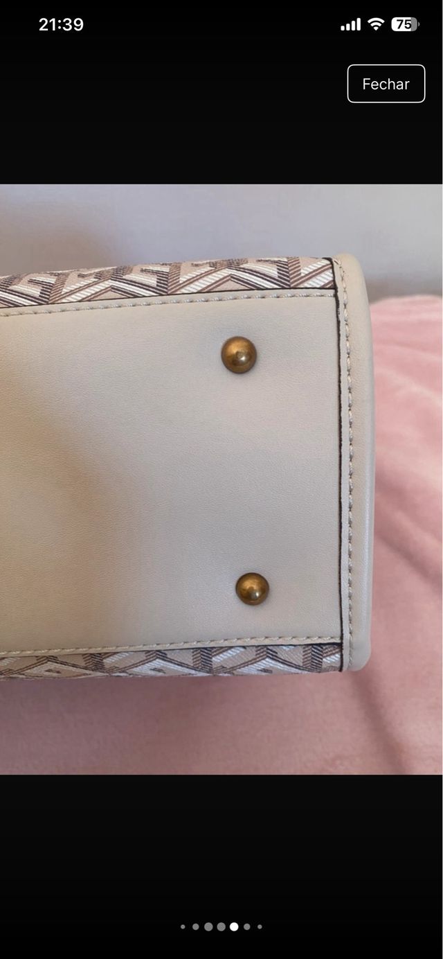 Mala Guess bege e castanho