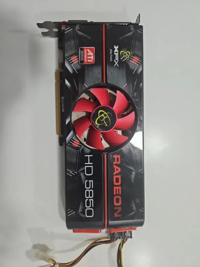 XFX Radeon HD 5850 1GB GDDR5
