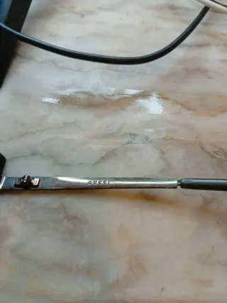 Gafas de sol Gucci negras y amarillas