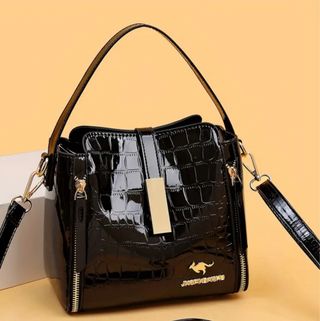 Borsa a mano effetto coccodrillo nera