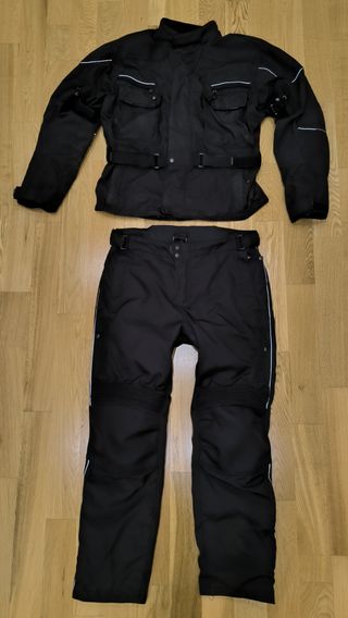Chaqueta y pantalón moto. Talla XL