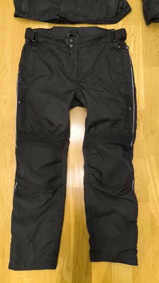 Chaqueta y pantalón moto. Talla XL