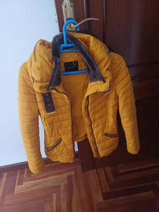 Plumífero Zara Amarillo Mujer