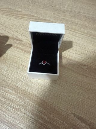 Anillo Pandora Corazón Rojo y Plata