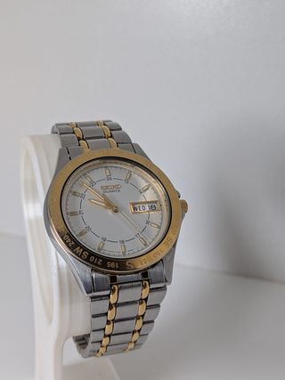 Reloj Seiko 7N43-6A40 Cuarzo Hombre Oro Plata