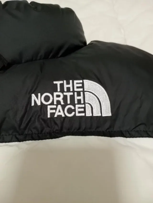 Chaqueta The North Face Negra y Blanca