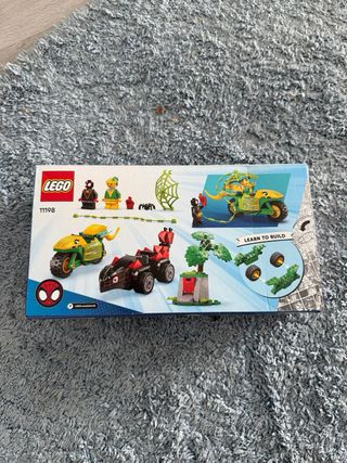 LEGO Marvel 11198 Spin and Electro Dinosaur Chase