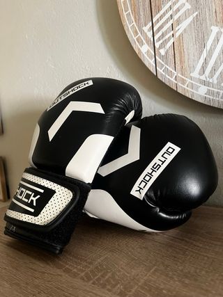 Guantes de Boxeo Outshock Negros y Blancos