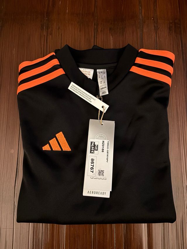 Sudadera Adidas niño negra y naranja Talla M