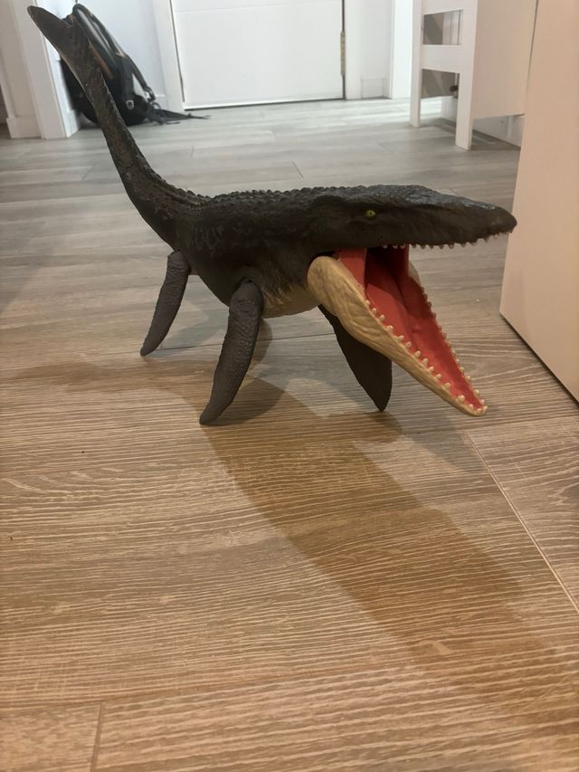 Figura dinosaurio Mosasaurus Colosal