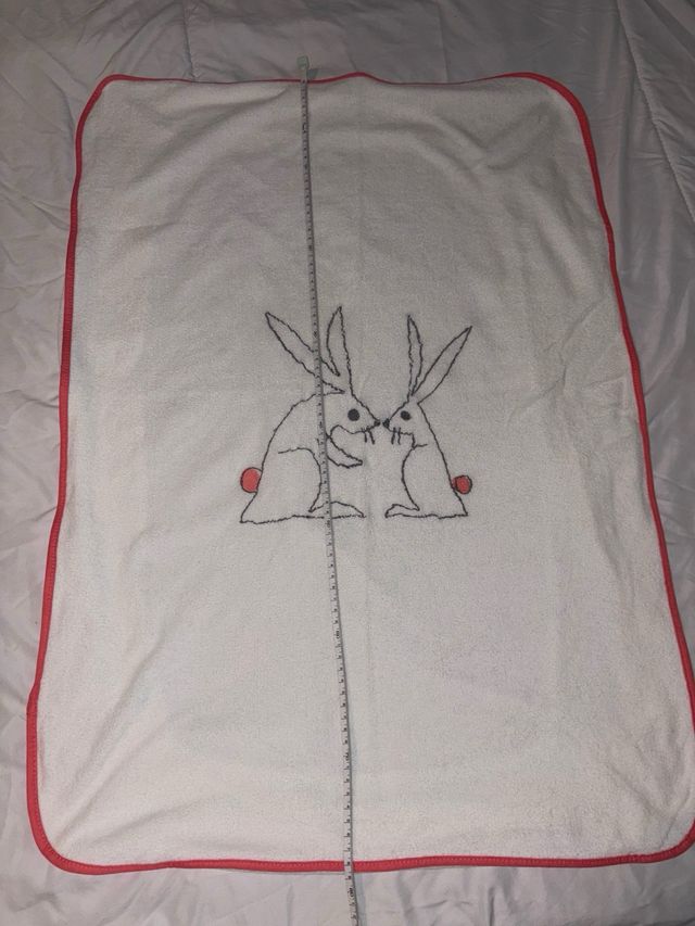 Funda cambiador IKEA con conejitos