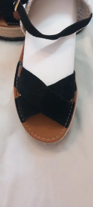 Sandalias Popa negras y crema Talla 36