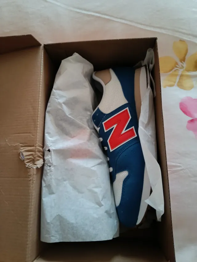 Zapatillas New Balance Azul y Rojo