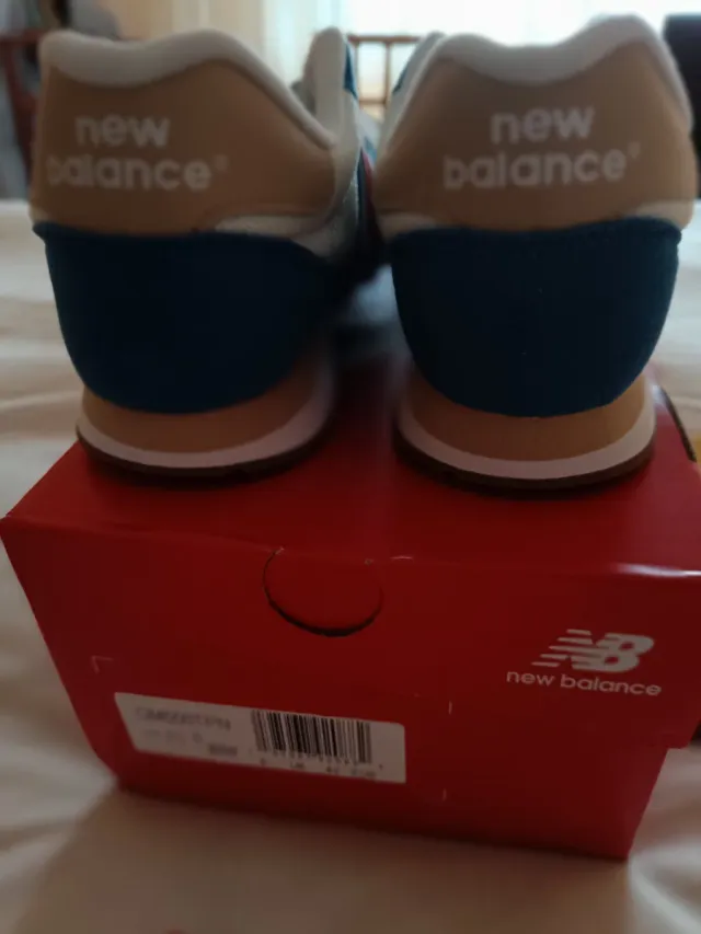 Zapatillas New Balance Azul y Rojo