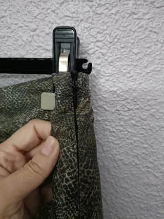 Falda Caroll Seda print serpiente