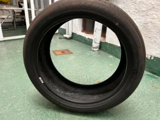 Neumático Michelin 235/45 R20