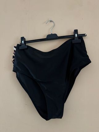 Bikini Negro con Estampado Leopardo