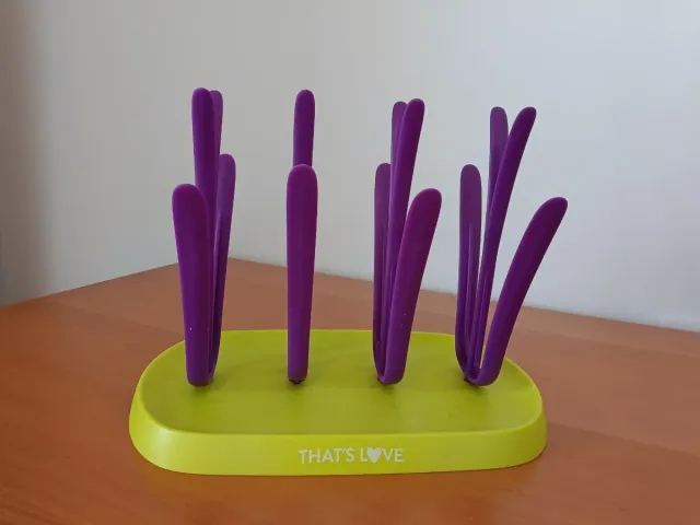 Escurrebiberones púrpura y verde