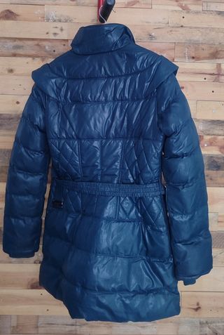 Plumífero verde oscuro