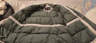 Anorarc de color beige tengo dos uno XL y otro M