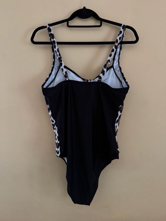 Bañador Negro con Estampado Leopardo