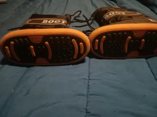 Botas de esquí negras con cordones