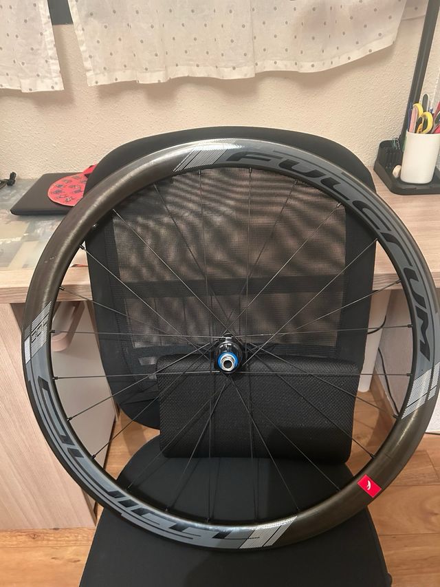 Ruedas Fulcrum Wind 40 Carbono