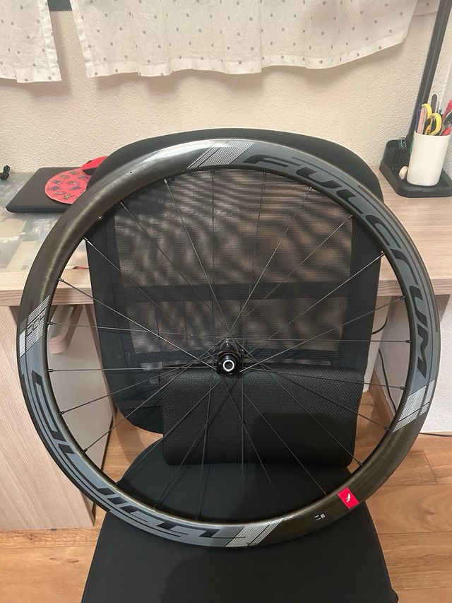 Ruedas Fulcrum Wind 40 Carbono
