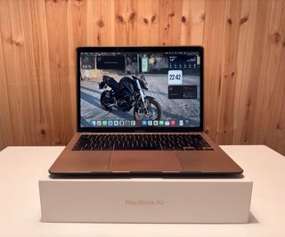 MacBook Air i5 2020 256GB 8GB RAM