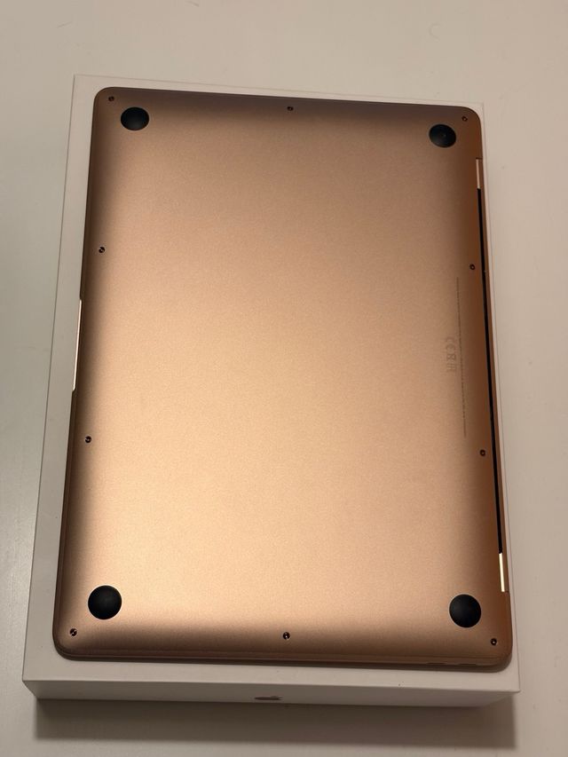 MacBook Air i5 2020 256GB 8GB RAM