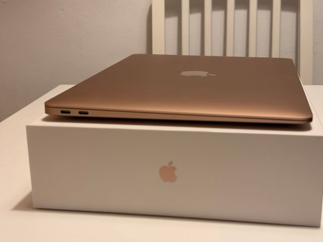 MacBook Air i5 2020 256GB 8GB RAM