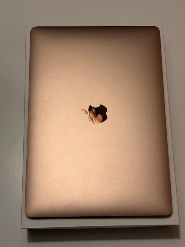 MacBook Air i5 2020 256GB 8GB RAM