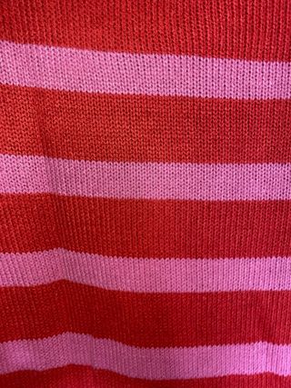 Jersey rayas cuello alto rojo y rosa