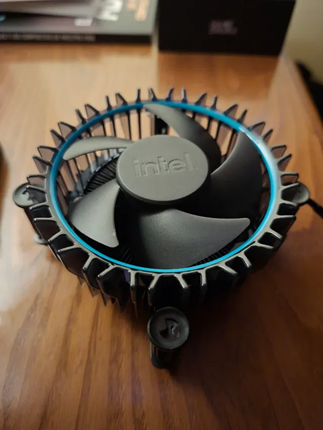 Disipador Intel LGA1700 i7-13700