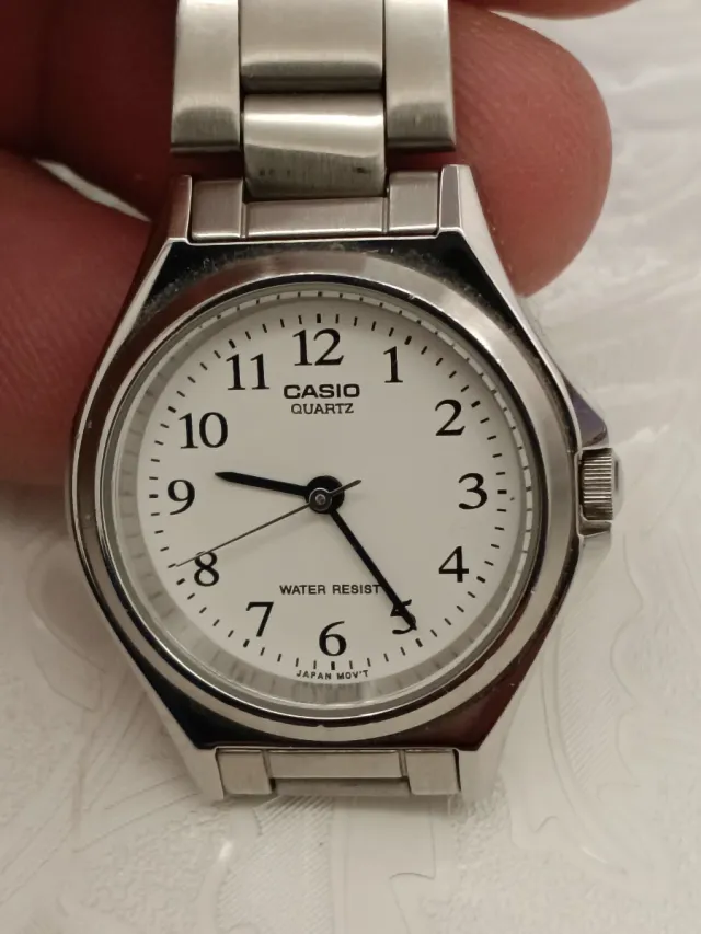 Orologio Casio Donna Quadrante Bianco