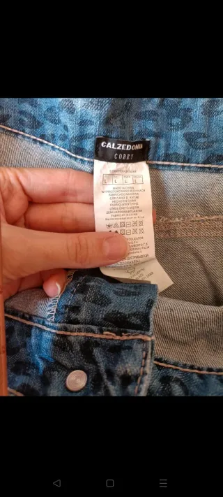 Shorts vaqueros degradado estampado de guepardo